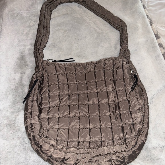 Quilted puffer bag - Picture 2 of 6